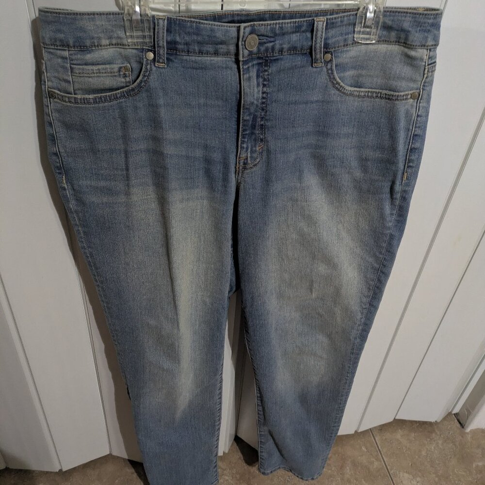 ~NWOT Women's Bandolino Jeans